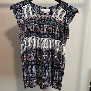 Pretty Loft top